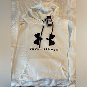 Brand new under Armour hoodie plus/curvy